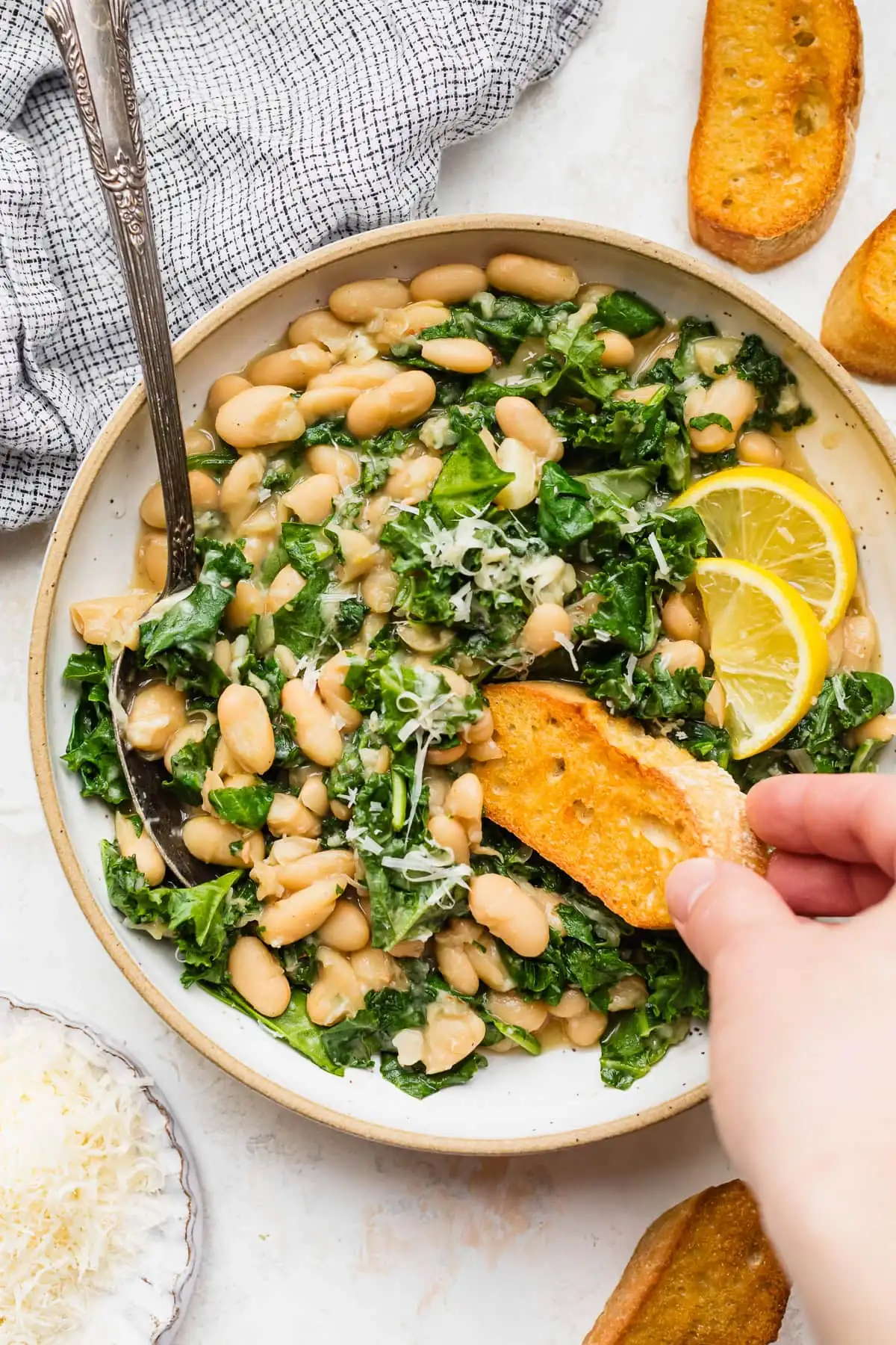 Cannellini Beans and Greens with Kale Spinach